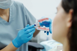 How to maintain good oral hygiene following cosmetic dental procedures?