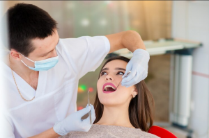 Shine Bright in the City of Gold: Teeth Whitening Options in Dubai